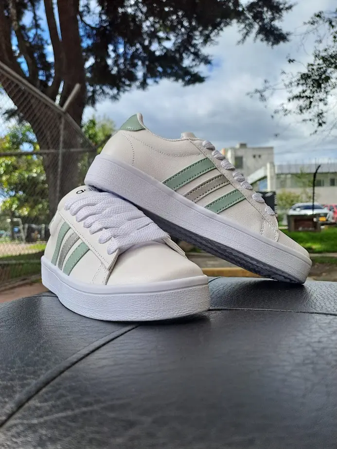 ADIDAS COAST STAR
