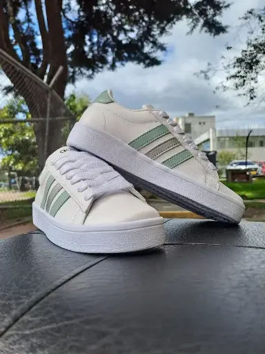 ADIDAS COAST STAR